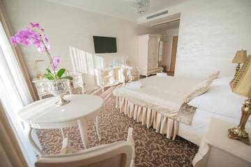 Фото номера Двухместный номер с 1 кроватью или 2 отдельными кроватями Отель Hotel Kiston г. Суленчино 3