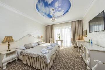 Фото номера Двухместный номер с 1 кроватью или 2 отдельными кроватями Отель Hotel Kiston г. Суленчино 2